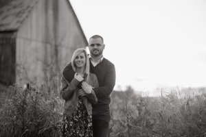 View More: http://lauramaephoto.pass.us/chelsea-darren-engagement